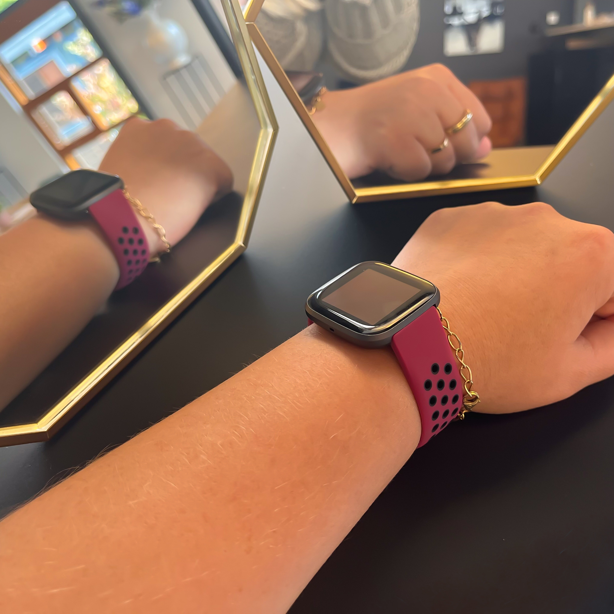 Fitbit Versa dubbel sport band - paars zwart