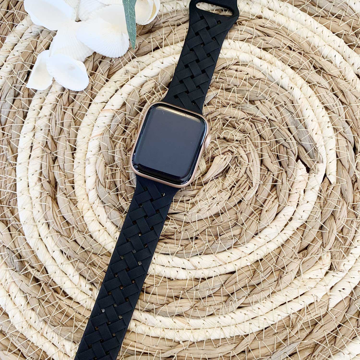 Apple-Watch-gevlochten-sport-band-zwart-7440850149130-sfeer