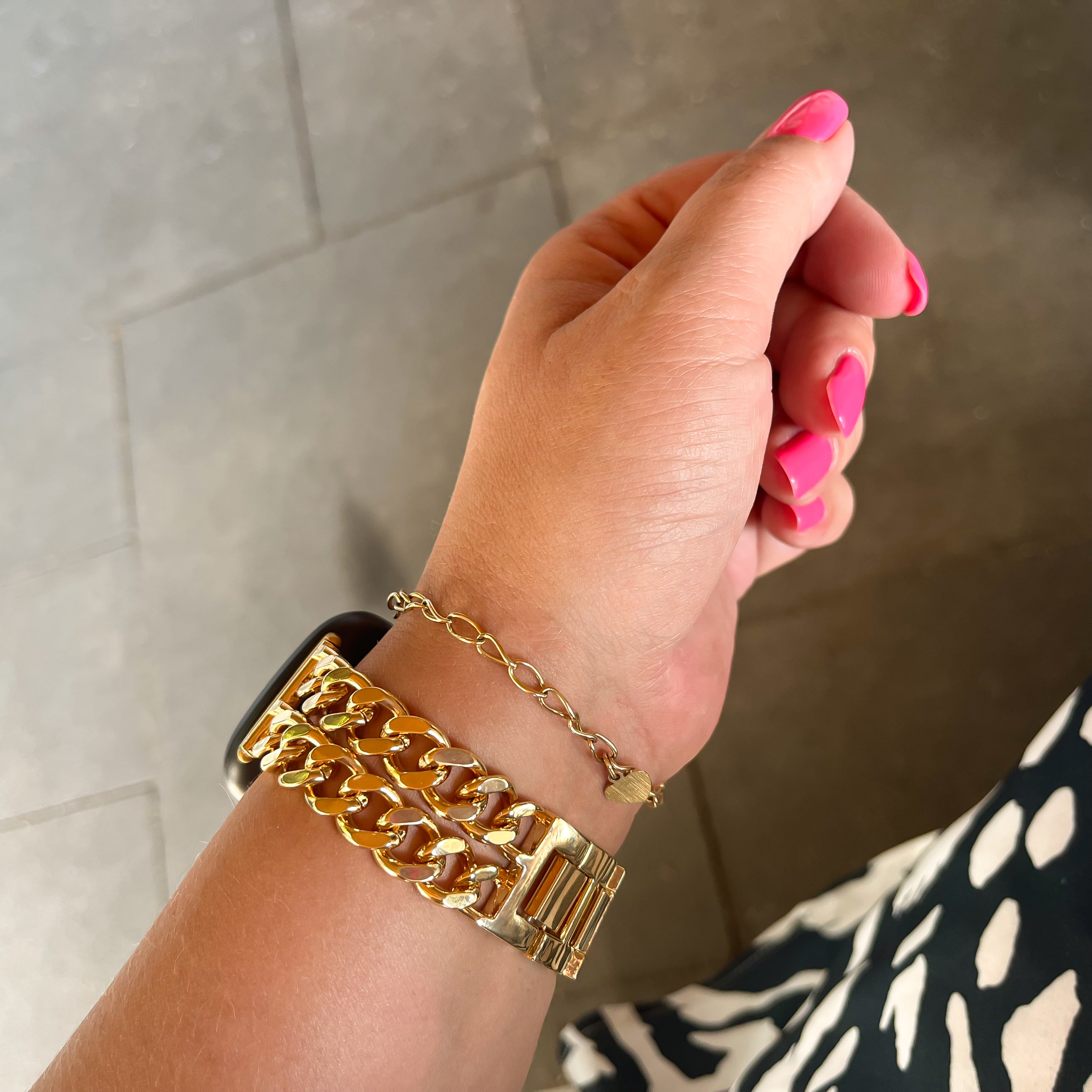 Fitbit Versa 3 / Sense cowboy stalen schakel band - goud