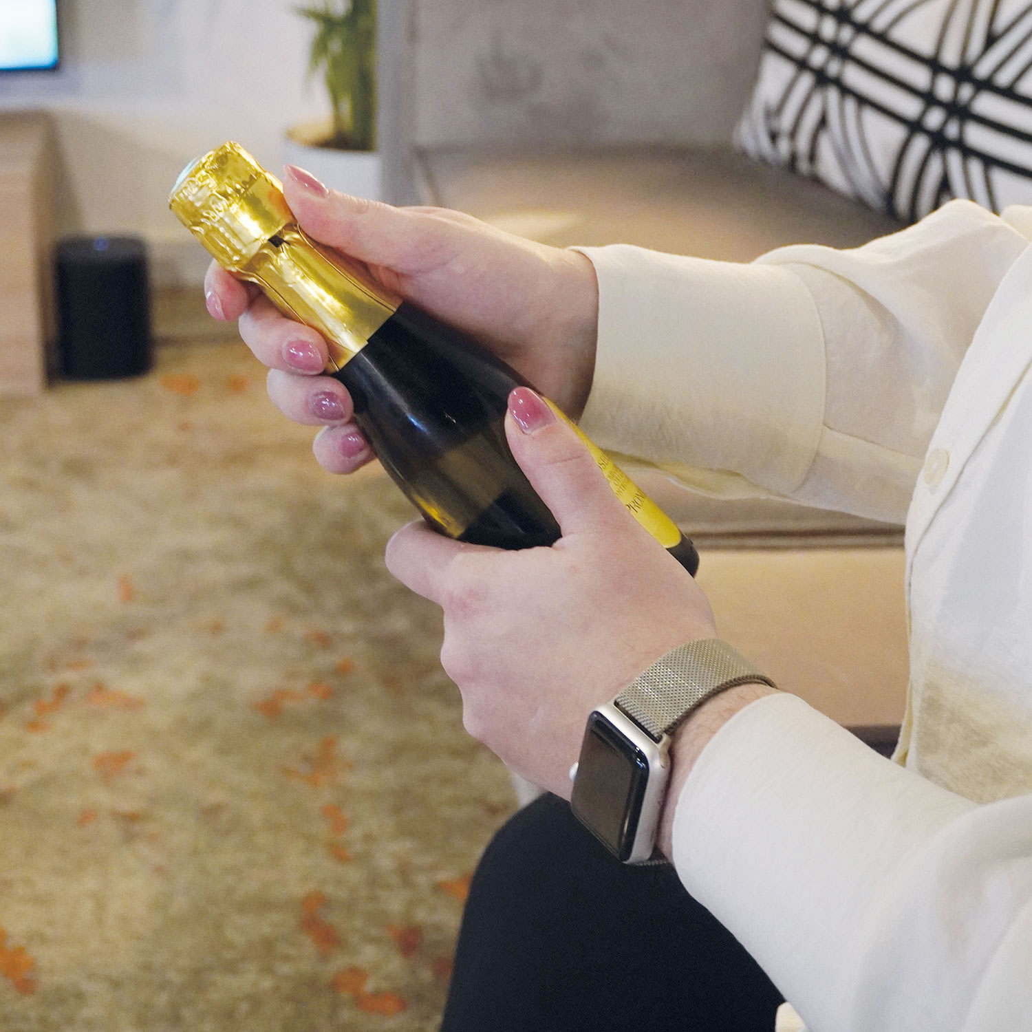 Apple-Watch-milanese-band-champagne-7434008443416-sfeer