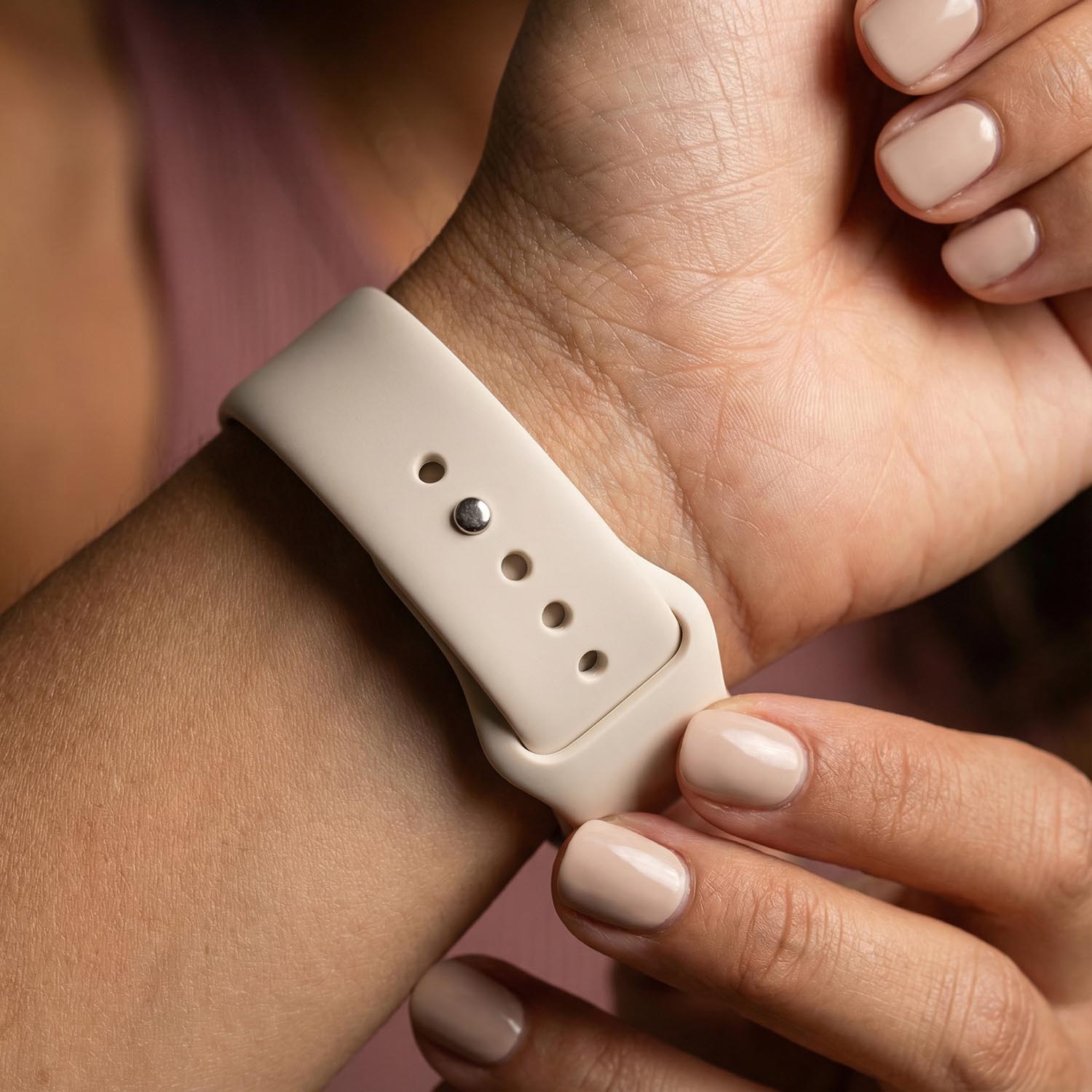 Apple-Watch-bandje-Ovaro-siliconen-sterrenlicht-7440850025021-123watches-sluiting