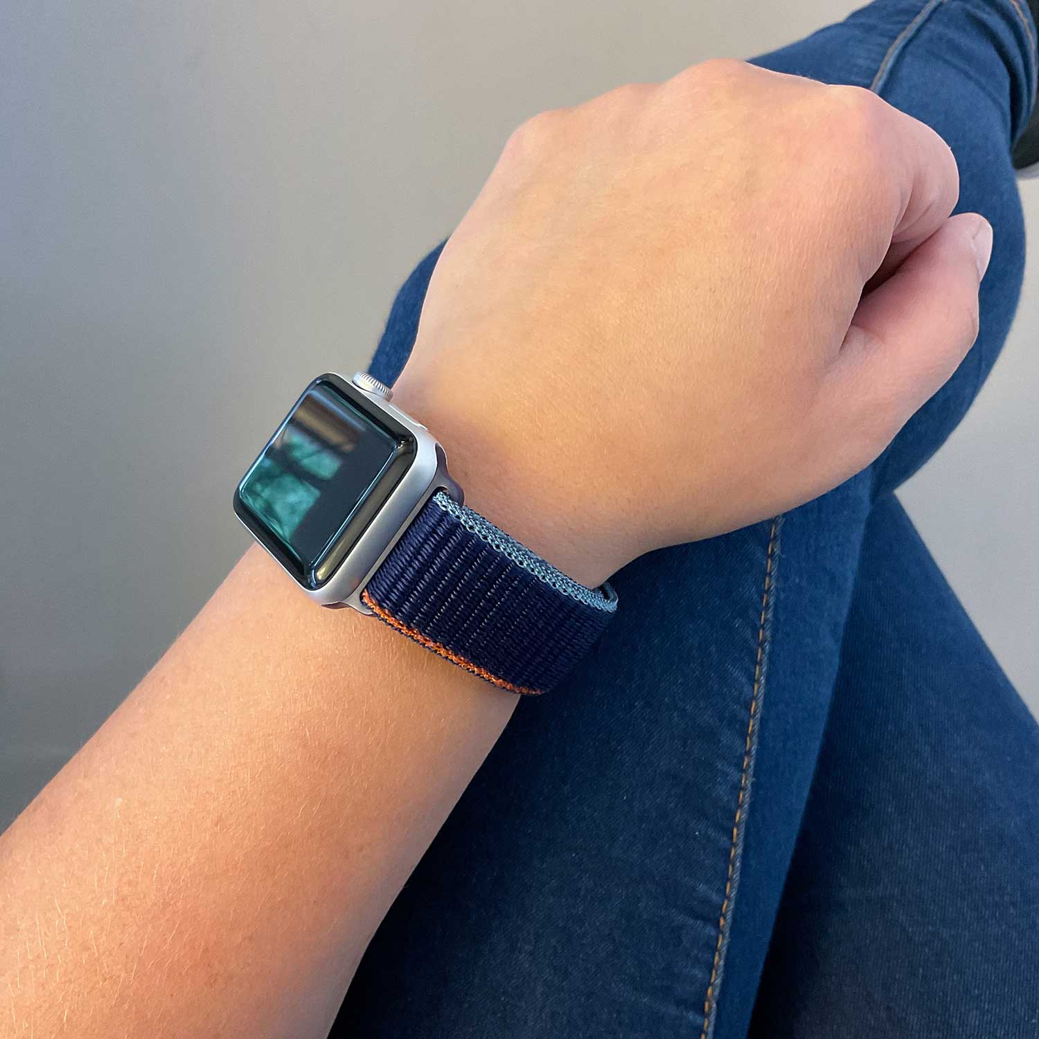 Apple-watch-nylon-sport-loop-band-diepzee-7440849911977-123watches-sfeer2