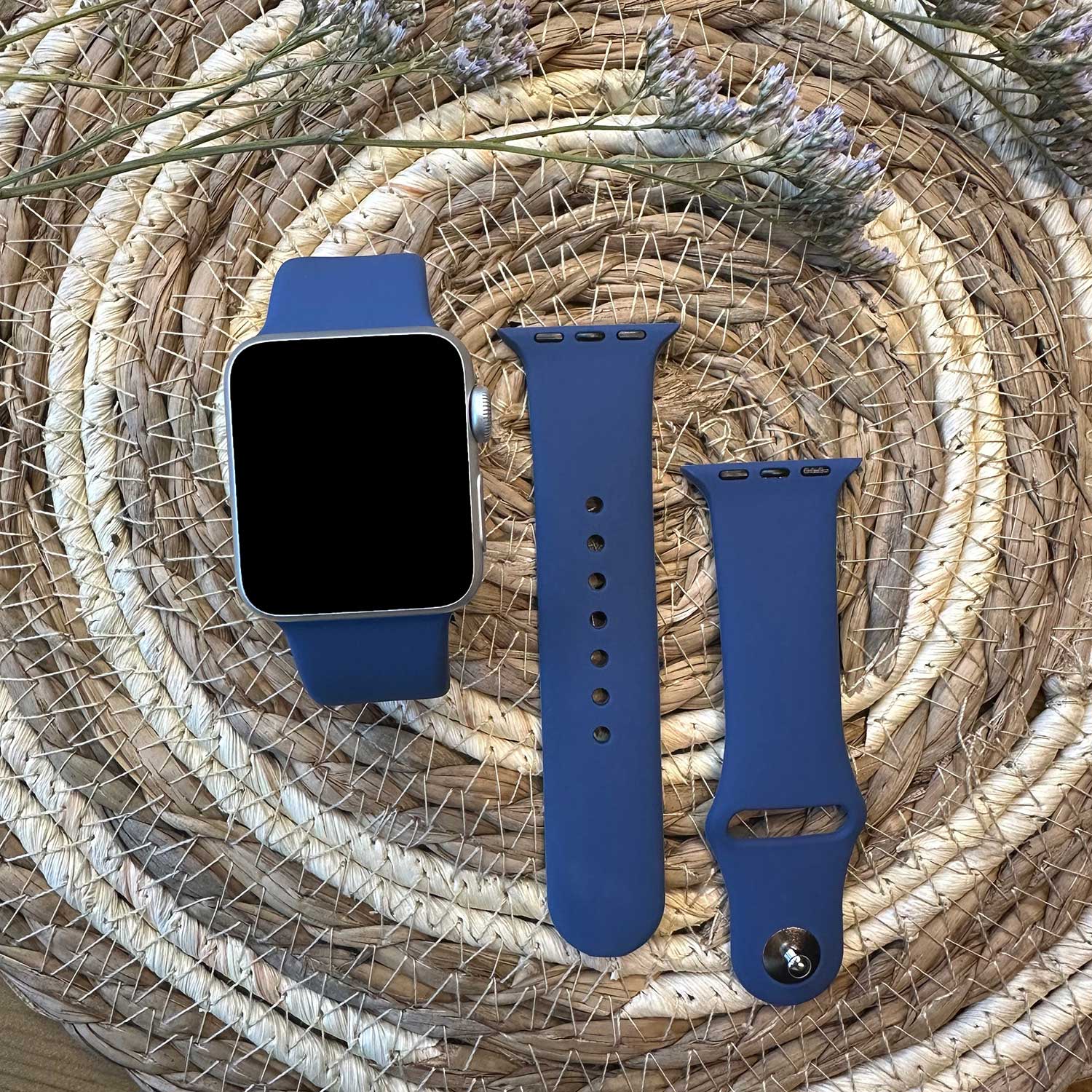 Apple-Watch-sport-band-Denim-blauw-7440849322346-123watches-sfeer