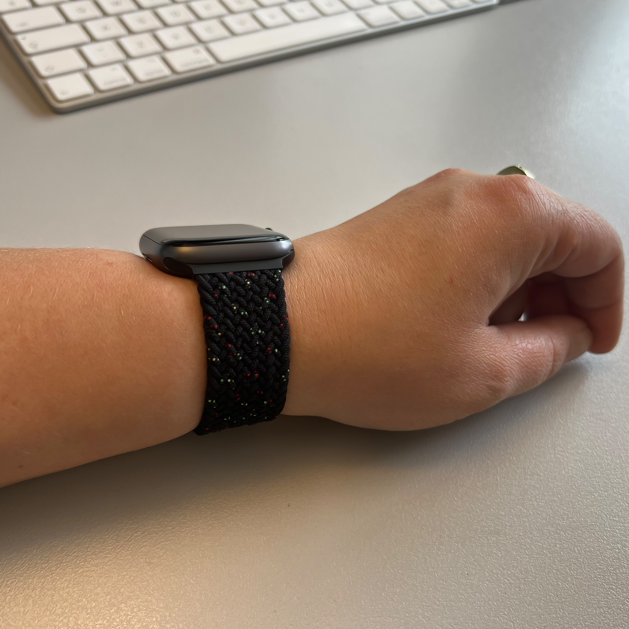 Apple Watch nylon gevlochten solo band - black unity