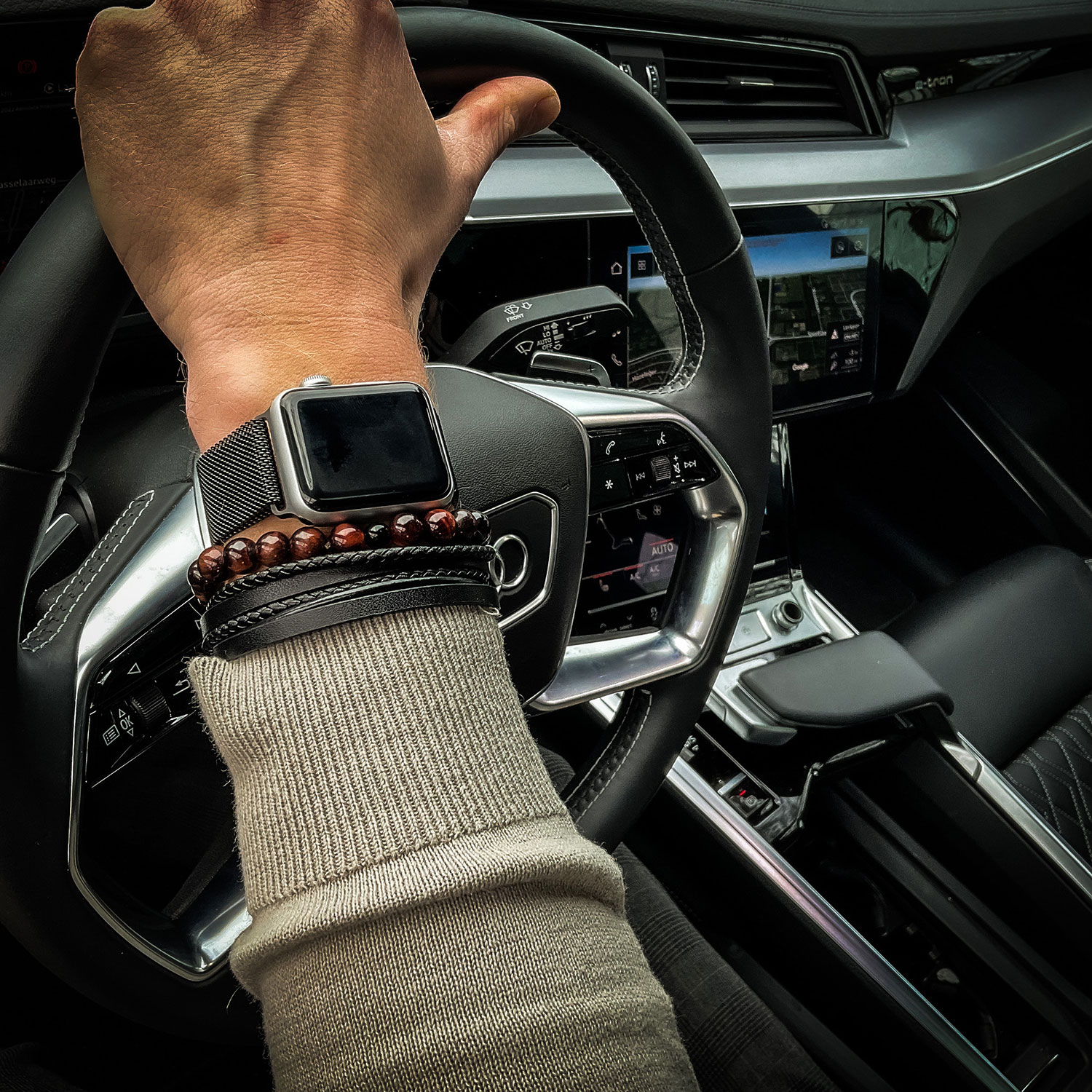 Apple-watch-milanese-band-zwart-7434008442419-123watches-ideaal-voor-lange-autoritten