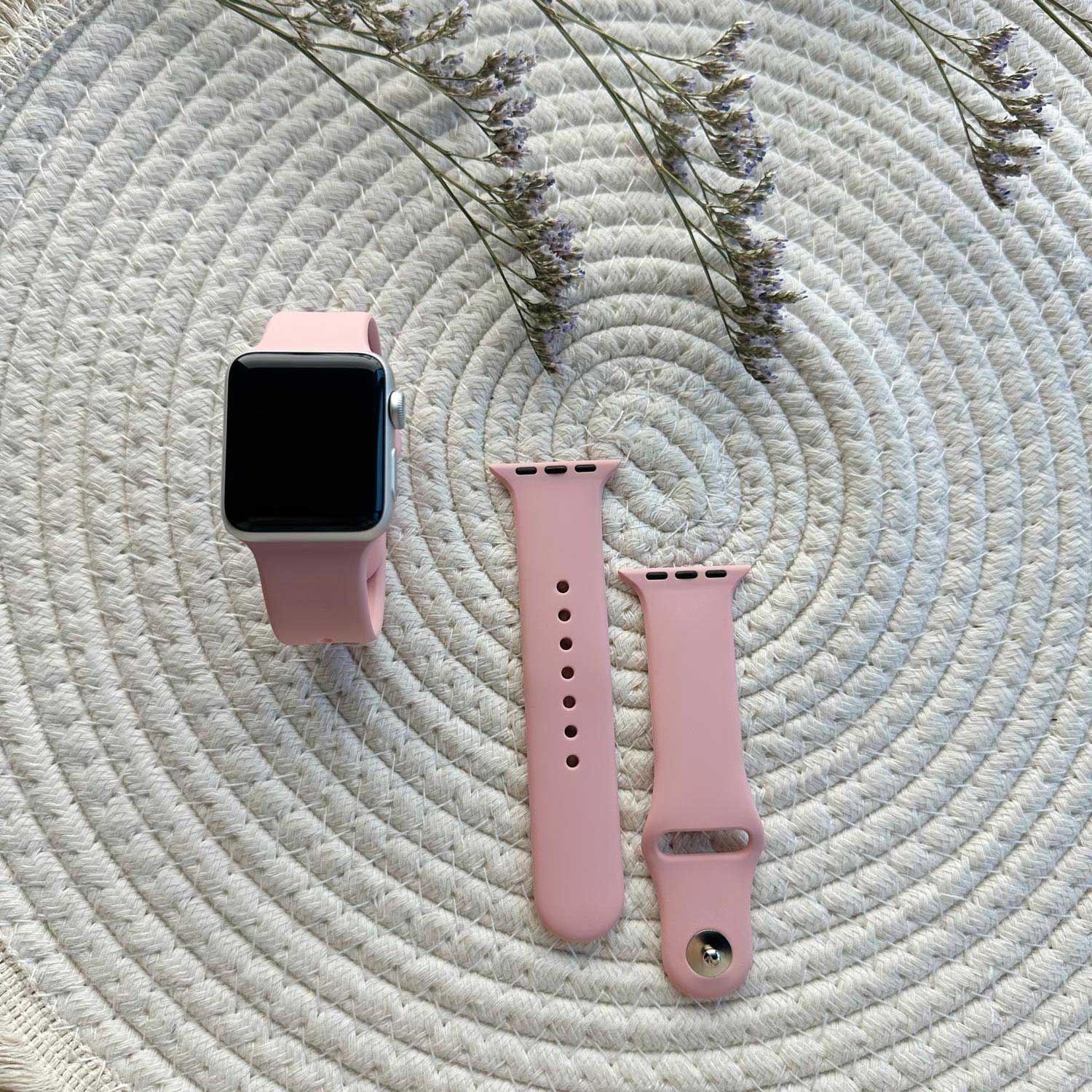 Apple-Watch-sport-band-roze-7434008449470-123watches-sfeer