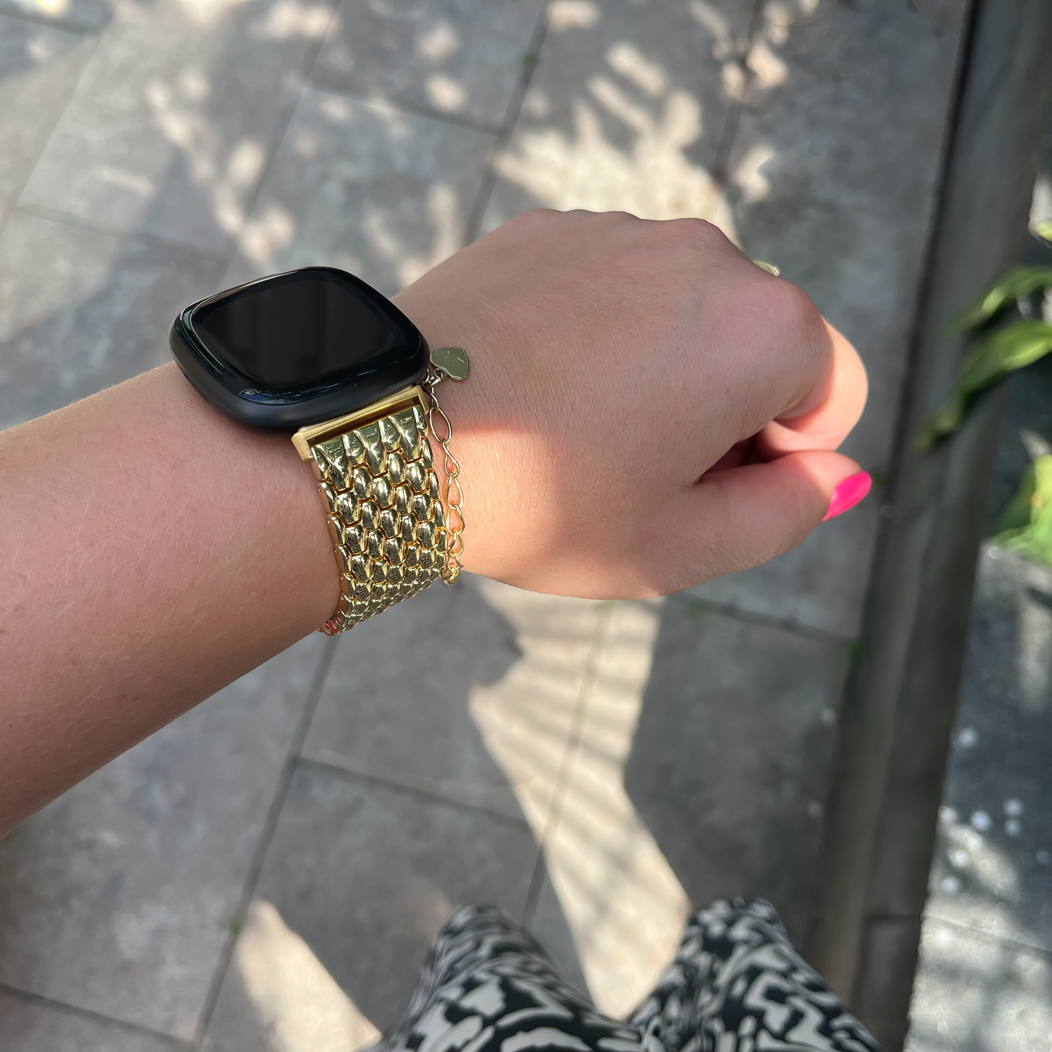 Fitbit Versa 3 / Sense draak stalen schakel band - goud