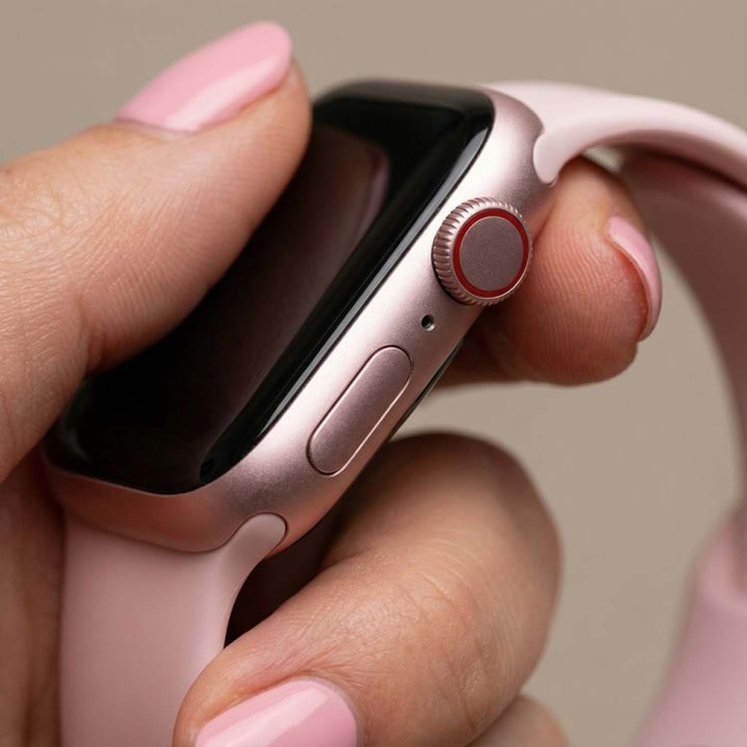 Apple-Watch-bandje-Vyon-siliconen-lichtroze-7440850175108-123watches-closeup