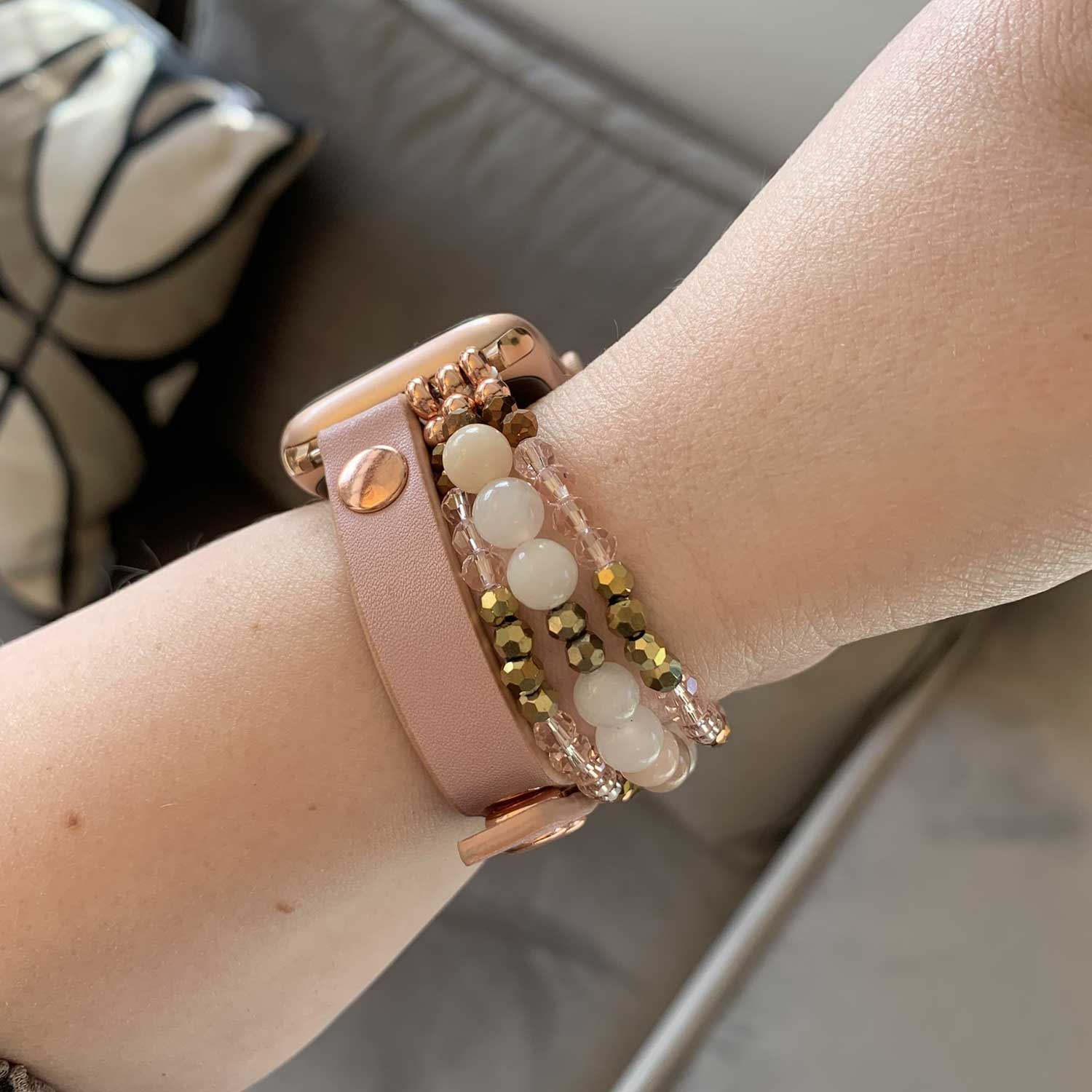 Apple-Watch-leren-sieraden-band-roze-7440850153137-123watches-sfeer