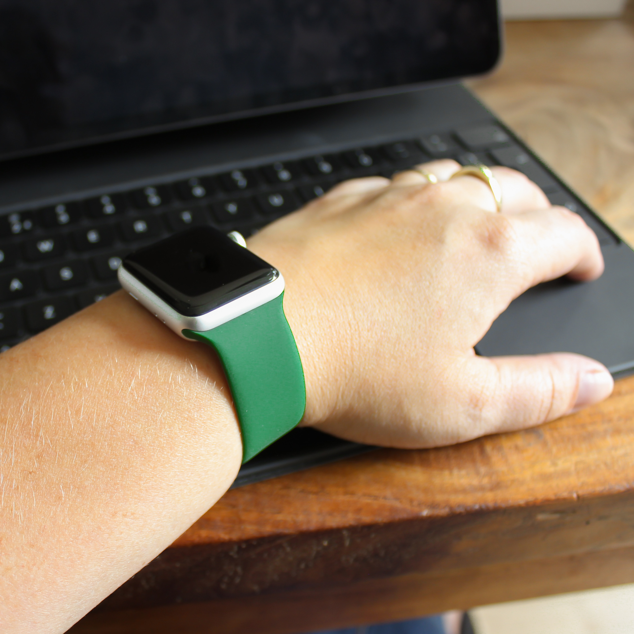 Apple Watch sport solo loop band - klaver