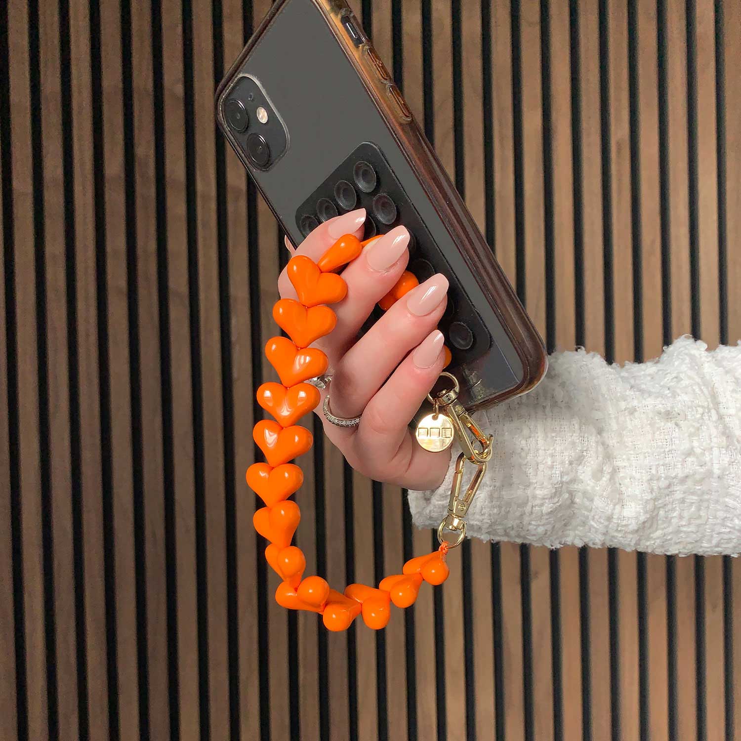 Telefoonkoord-heart-oranje-goud-7440850363338-sfeerfoto-3