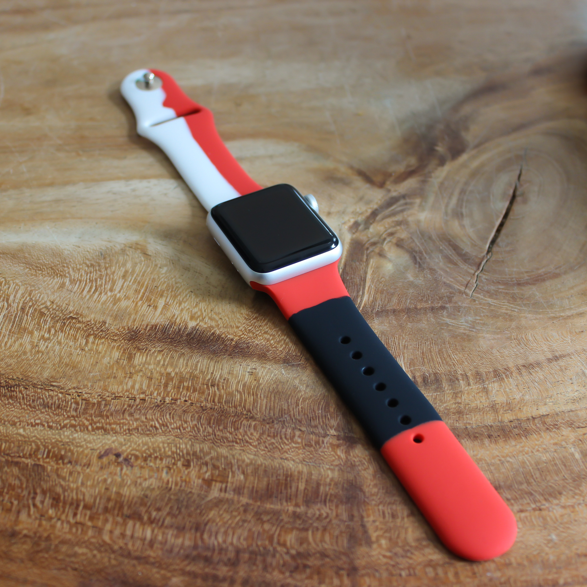 Apple Watch sport band Black Unity - rood wit