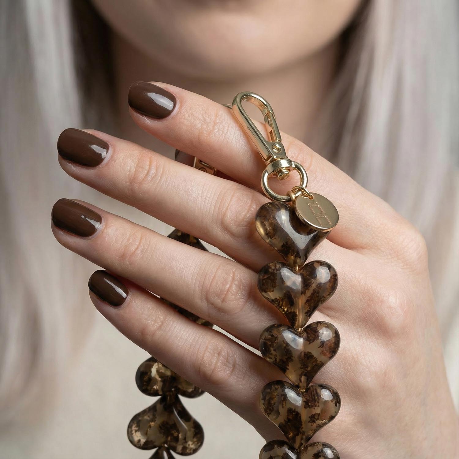 Telefoonkoord-Heart-leopard-bruin-goud-7440850388386-123watches-closeup