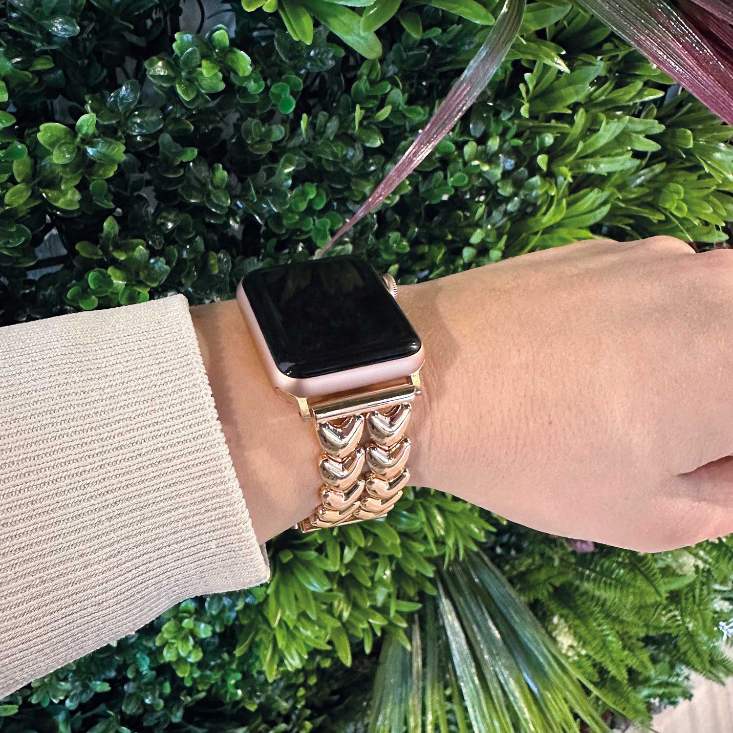 Apple-Watch-hart-stalen-schakel-band-rose-goud-7440850182137-123watches-sfeer