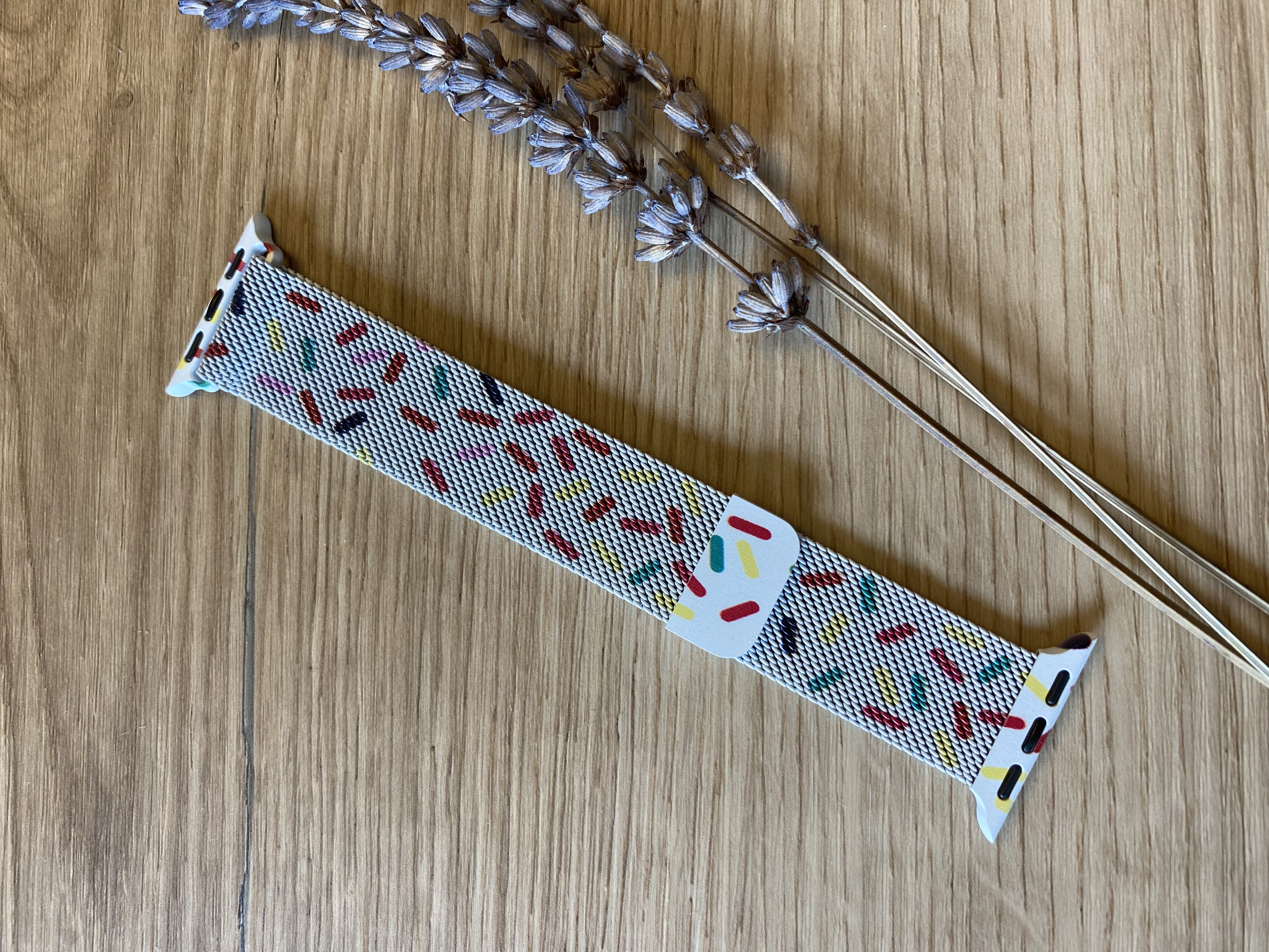 Apple Watch milanese band - pride rood