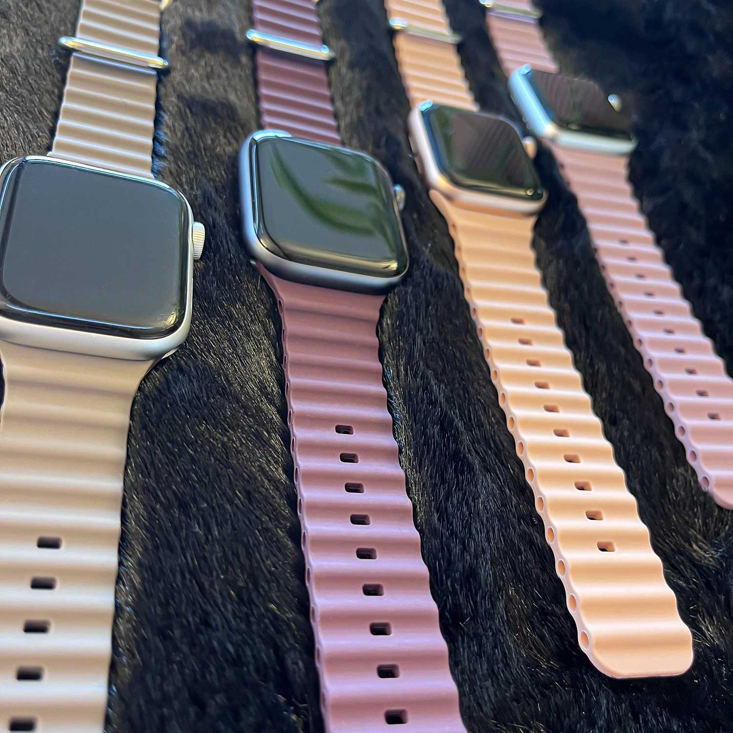 Apple-Watch-sport-ocean-band-lichtpaars-7440850139162-123watches-sfeer