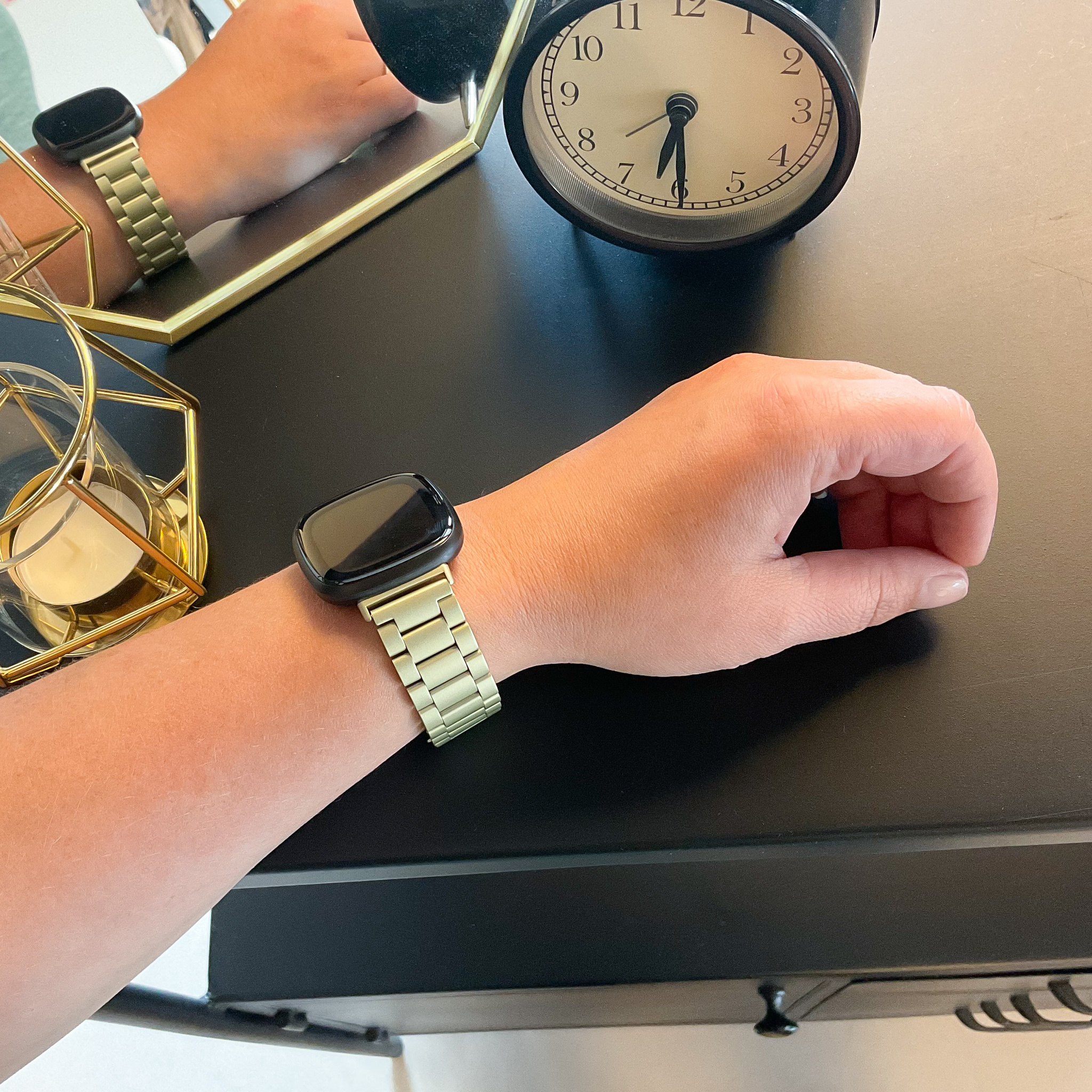 Fitbit Versa 3 / Sense kralen stalen schakel band - champagne