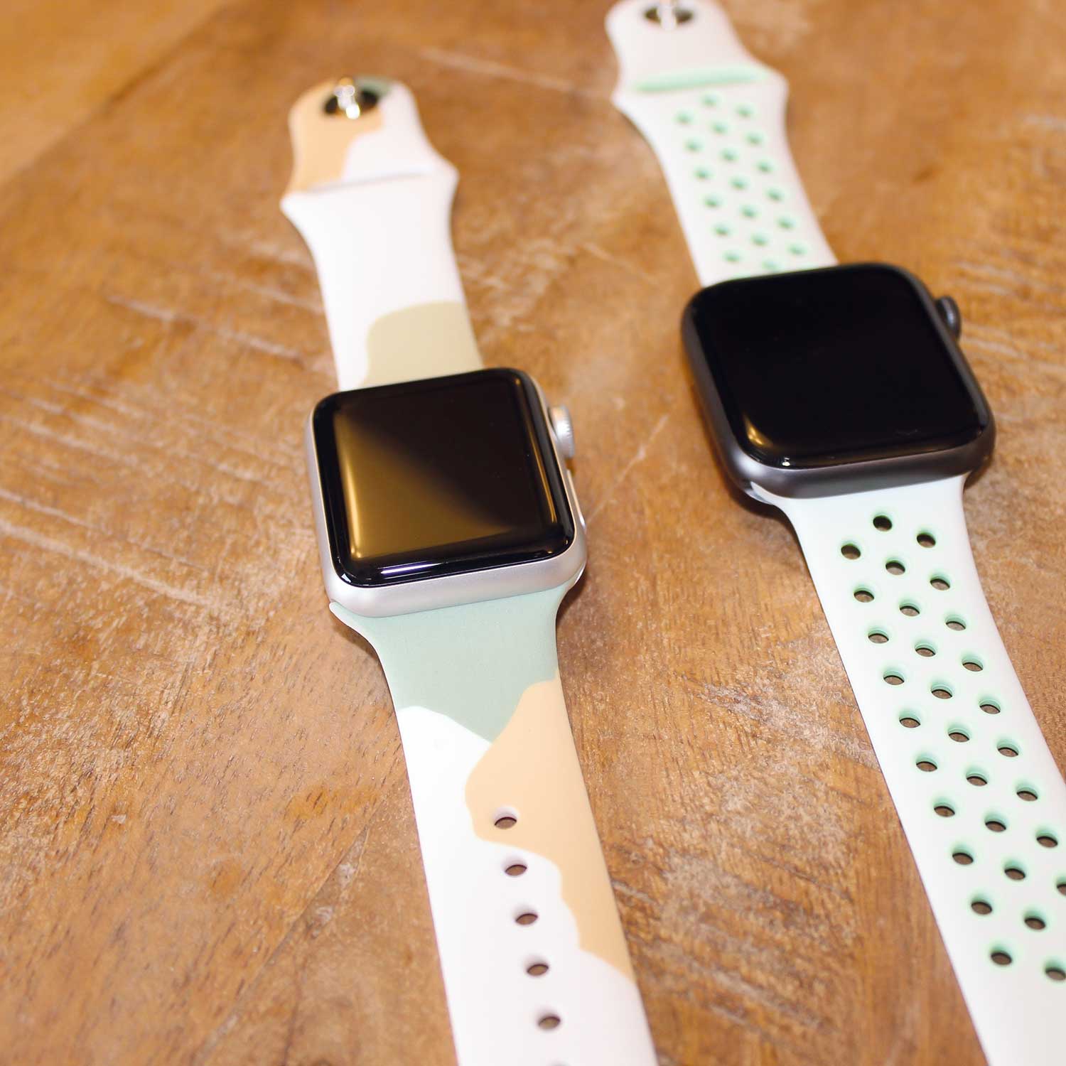 Apple-Watch-dubbel-sport-band-aura-groen-7440849990996-123watches-sfeer
