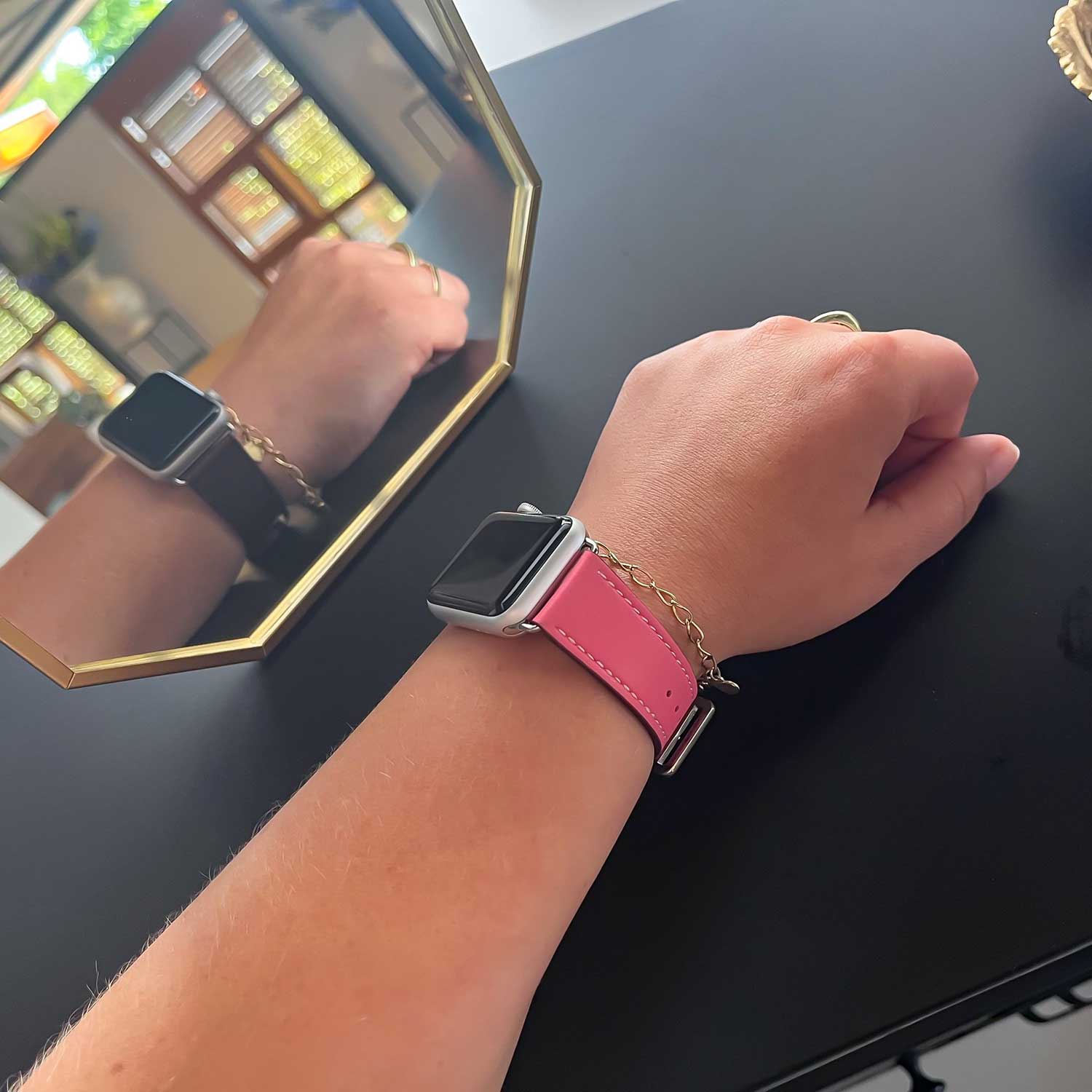 Apple-Watch-leren-sing-tour-paars-roze-7440849947983-123watches-sfeer
