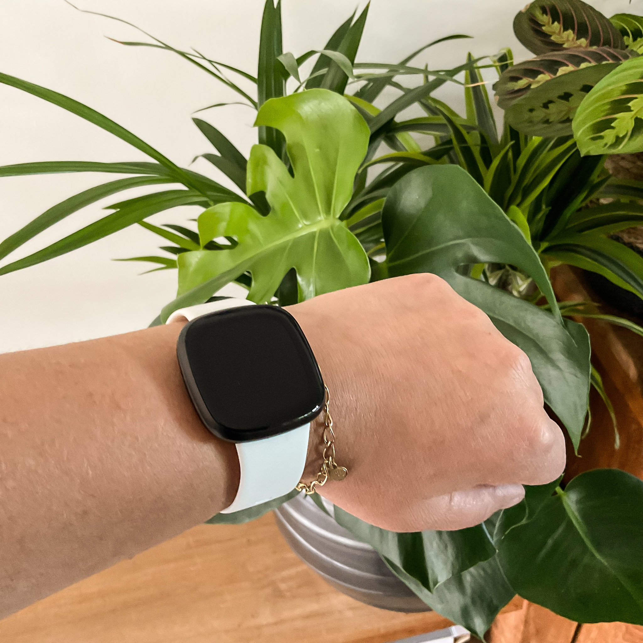 Fitbit Versa 3 / Sense sport band - wit