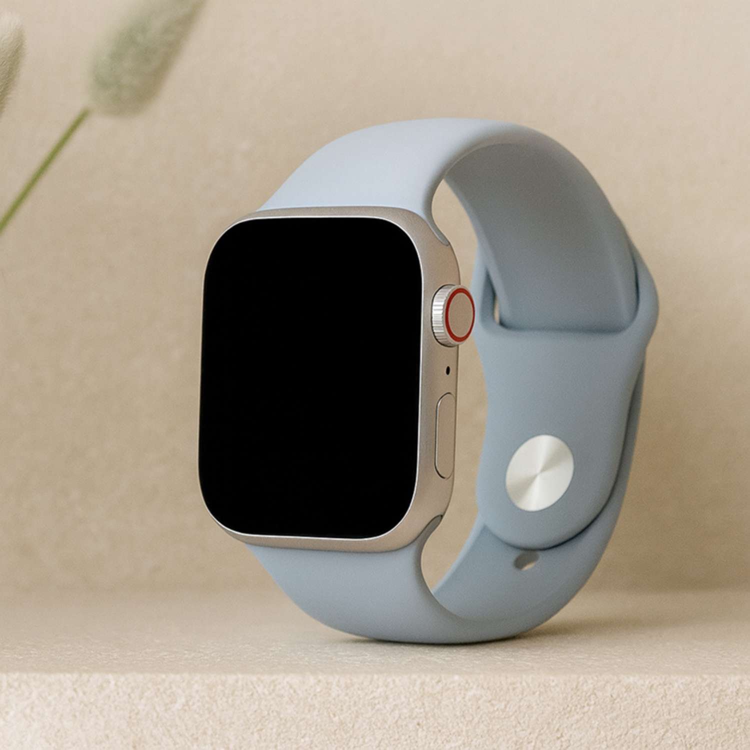 Apple-Watch-sport-band-zachtblauw-7440850159108-123watches-sfeer2