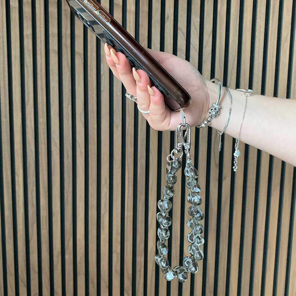 Telefoonkoord-hart-leopard-zwart-zilver-7440850388379-sfeer-2