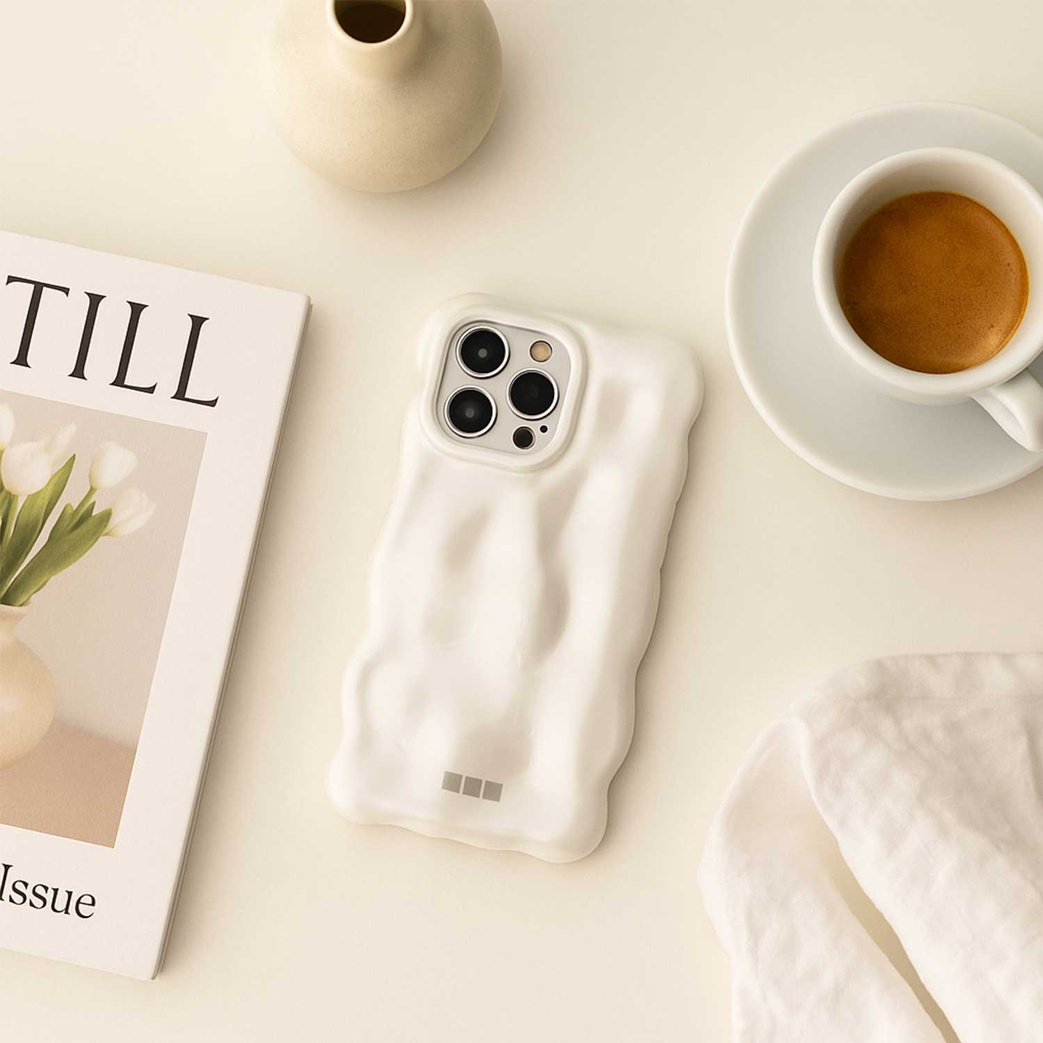 iPhone-17-telefoonhoesje-Bubble-pearl-7440850487461-123watches-4